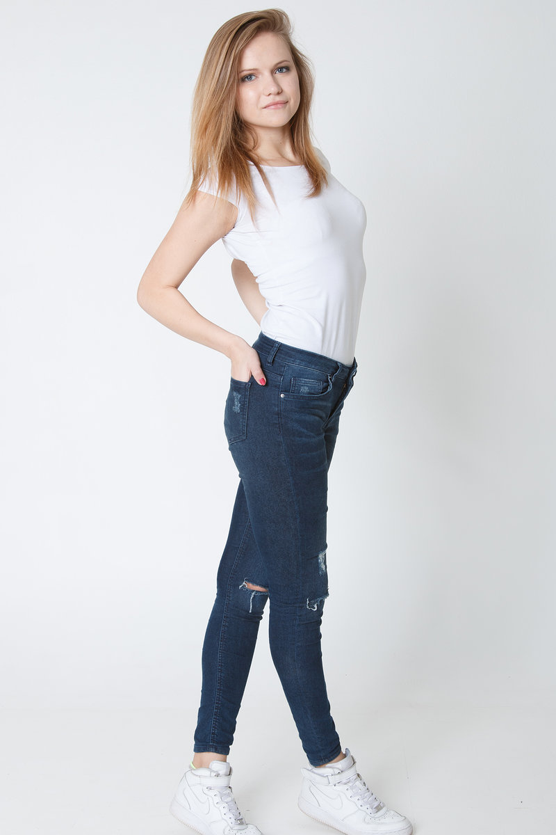 Диана, 22