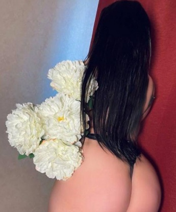 Нина, 21